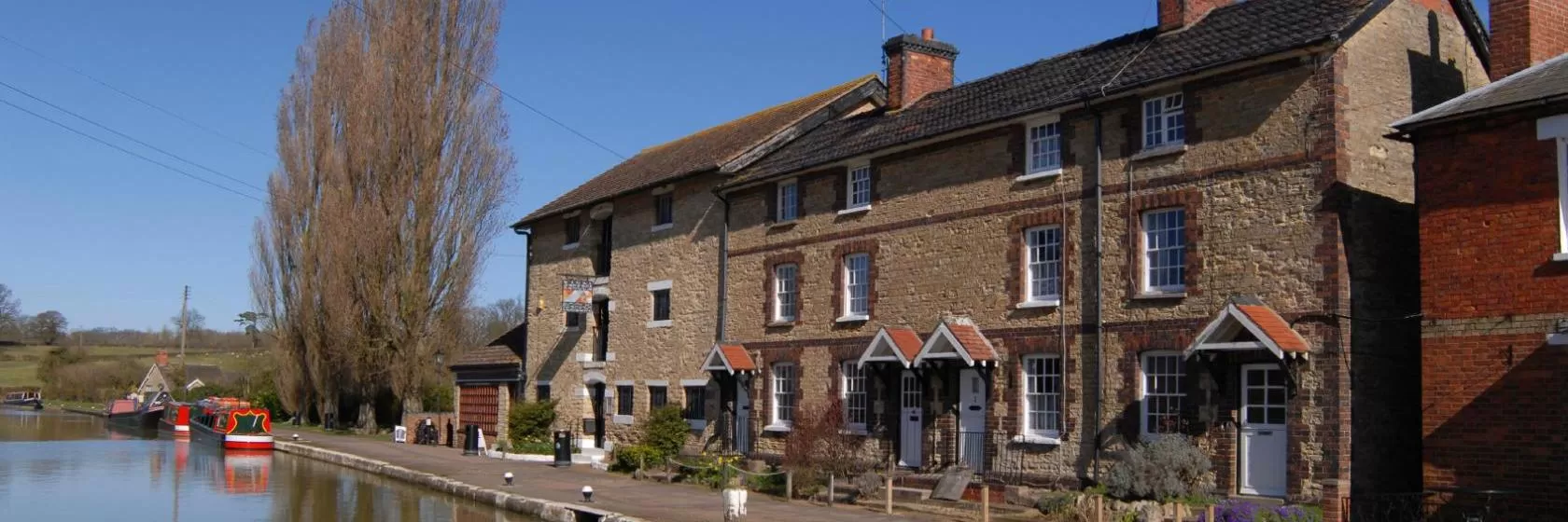 Crick, Northamptonshire Hotels