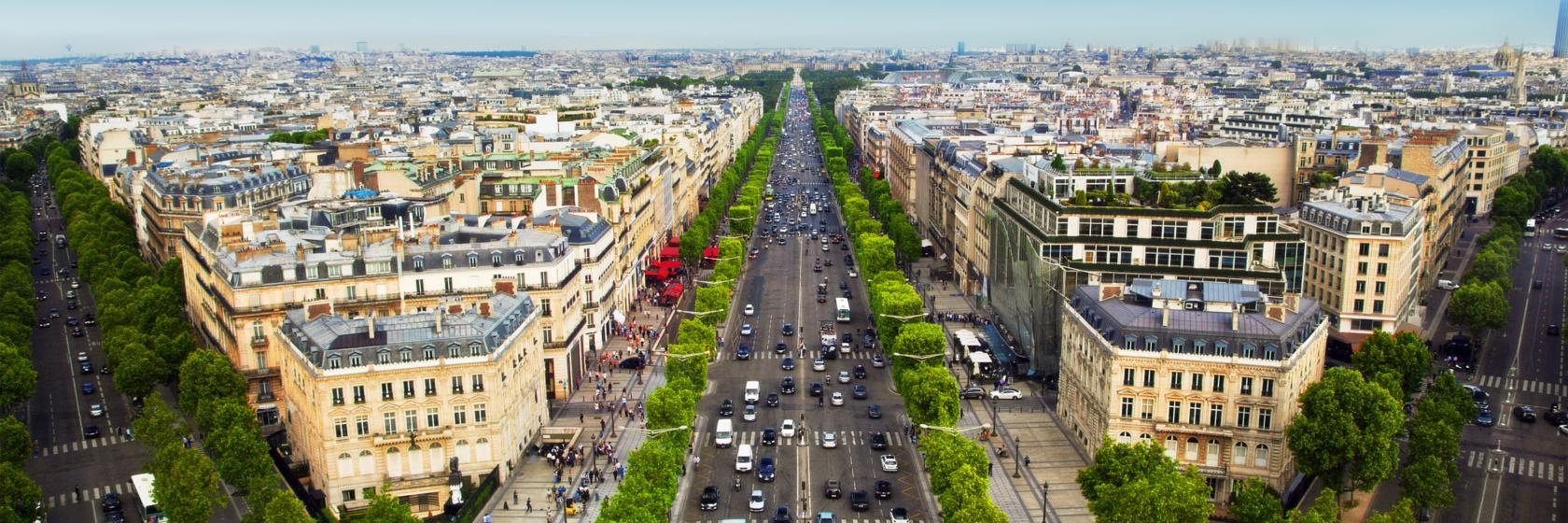 Champs Elysées, Paris Hotels