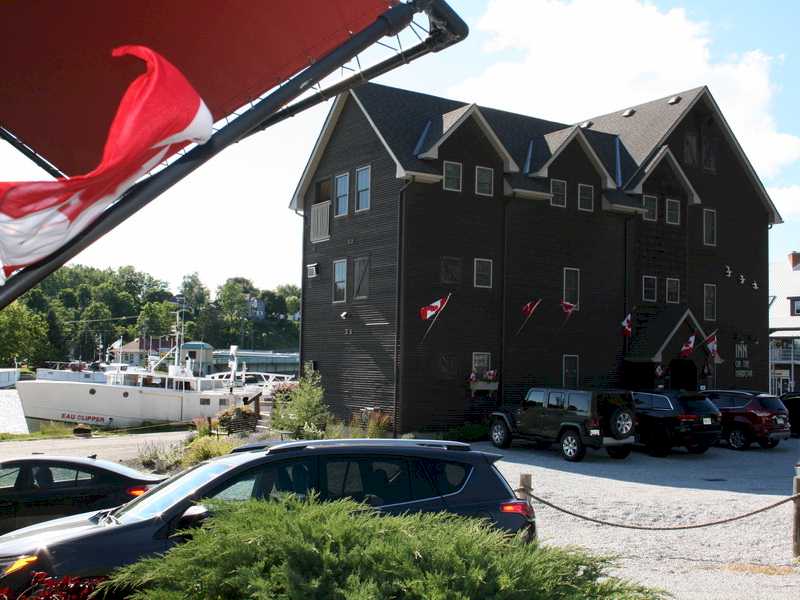 Inn on the Harbour, Places to Stay in Port Stanley